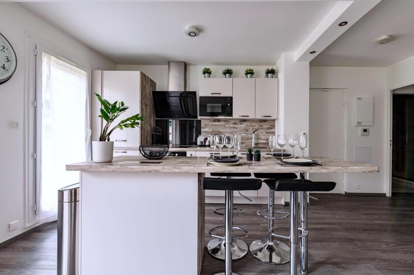 Charmant Refuge Avec Jardin, A 6 Minutes A Pied Du Metro Creteil L Echat-Lovely Retreat With Garden, Located A 6-Minute Walk From Creteil L Echat Metro Station Extérieur photo